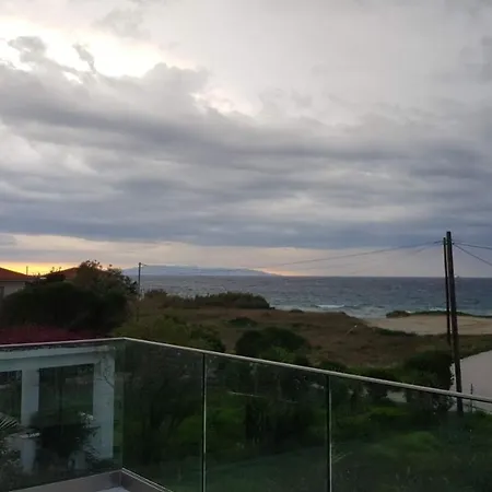 Beautiful Beachfront Apartment In Lixouri Greece * Lixúri