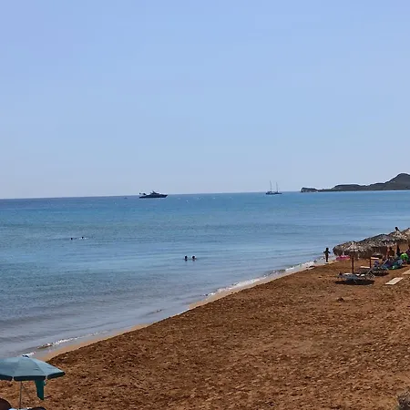 Beautiful Beachfront Apartment In Lixouri Greece Apartamento *